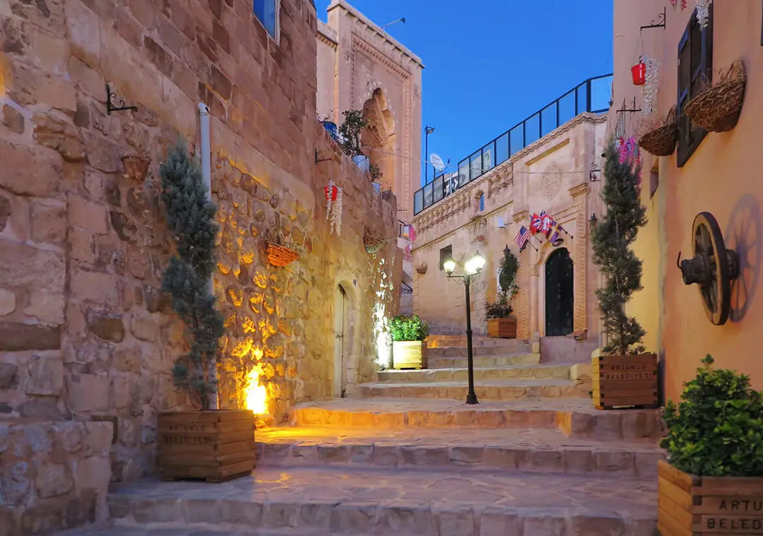 Uçaklı Mardin Turu