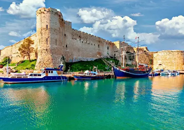 Uçaklı Kıbrıs Turu 3 Gece Otel Konaklamalı İzmir Çıkışlı Kış Dönemi