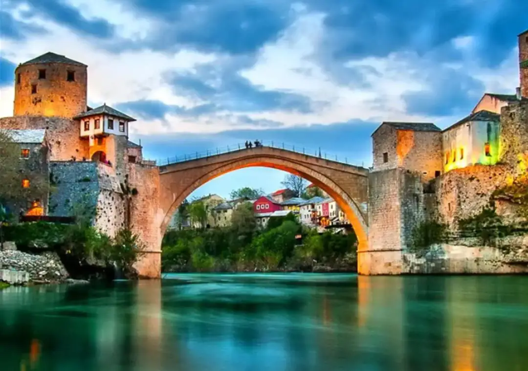 İzmir Çıkışlı Vizesiz Uçaklı Balkan Turu